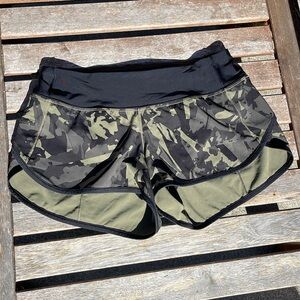 Lululemon Speed Up Short - Camo Green - Size 4